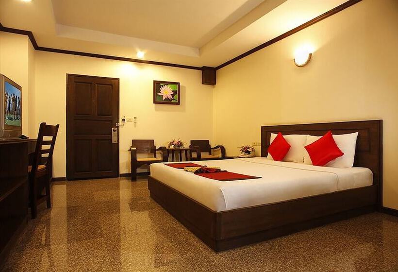 חדר דלוקס, Royal Panerai Hotel Chiangmai