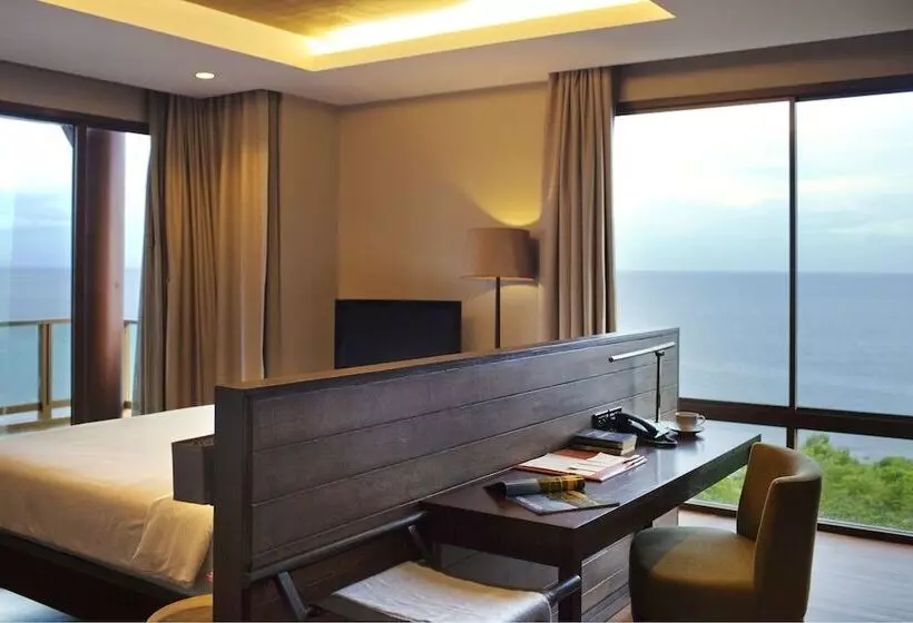オーシャンビュースイート, Shasa Resort   Luxury Beachfront Suites