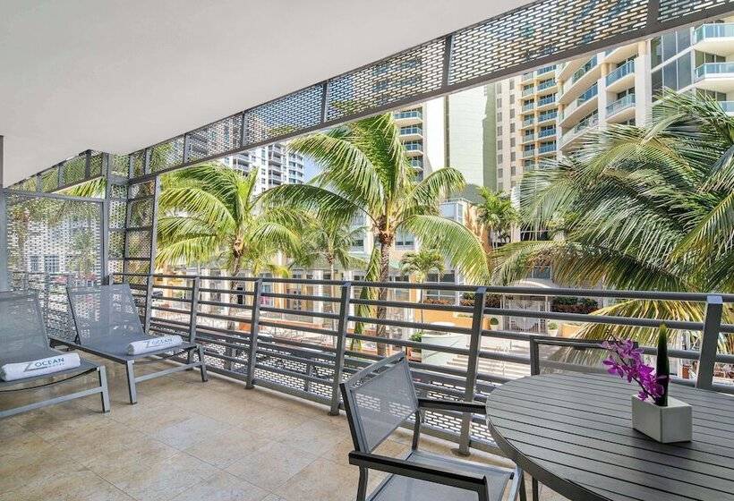 סוויטה, Z Ocean Hotel, Classico A Sonesta Collection