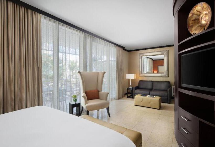 סוויטה מותאמת לאדם עם מוגבלויות, Z Ocean Hotel, Classico A Sonesta Collection