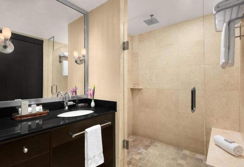 Люкс с Бассейном, Z Ocean Hotel, Classico A Sonesta Collection