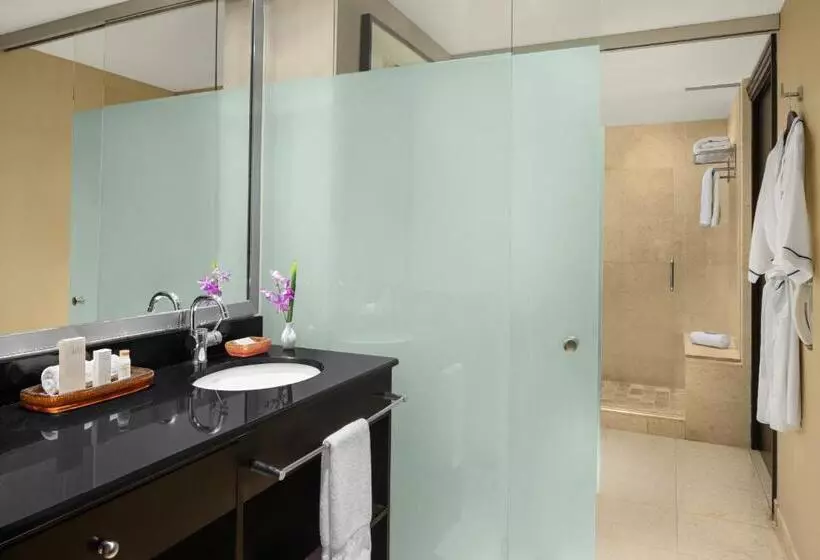 Suite with Pool, Z Ocean Hotel, Classico A Sonesta Collection