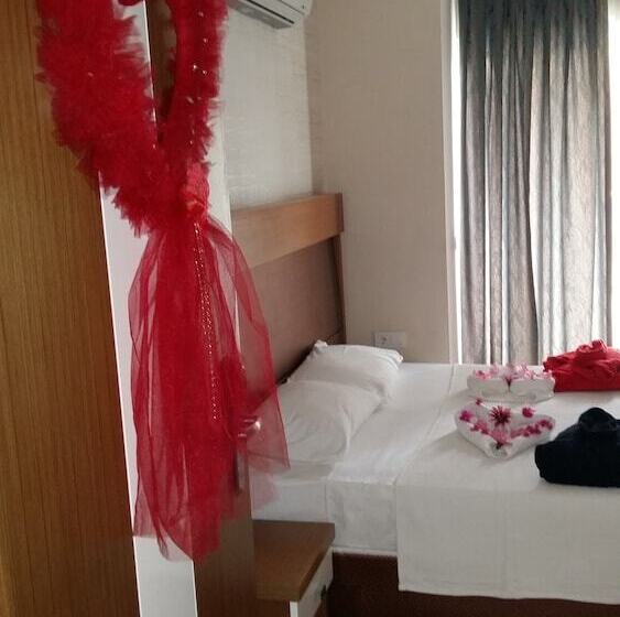 חדר סטנדרט, Supreme