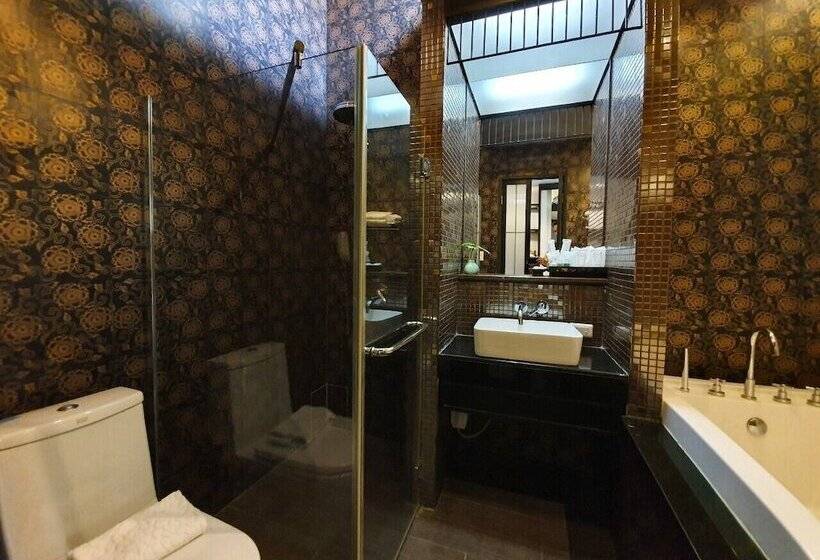 חדר דלוקס, Tharaburi Resort