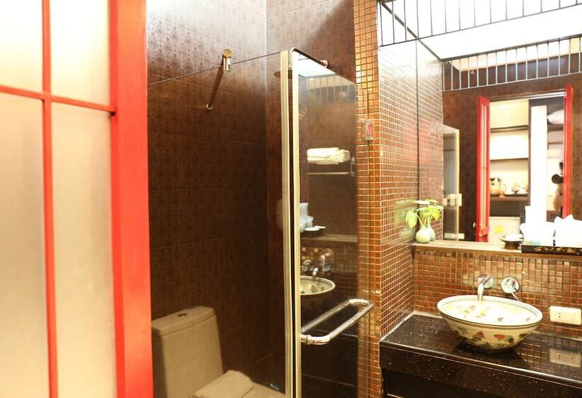 חדר משפחתי מקשר, Tharaburi Resort