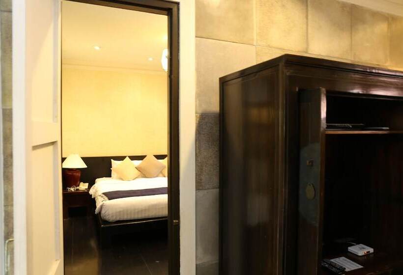 غرفة عائلية متصلة, Tharaburi Resort