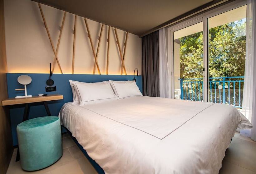 ２ベッドルームのスーペリアアパートメント, Arena Verudela Beach