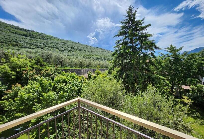 Трехместный Номер Стандарт с Балконом, Garnì Beniamino