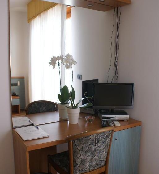 غرفة قياسية مطلّة علي البحر مزوَّدة بشُرفة, Marea