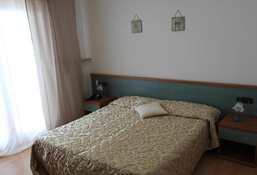 غرفة قياسية مطلّة علي البحر مزوَّدة بشُرفة, Marea