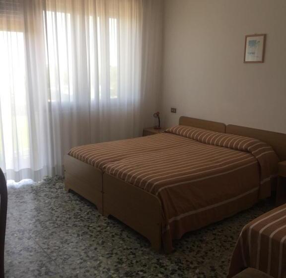 Triple Room Sea View, Margherita