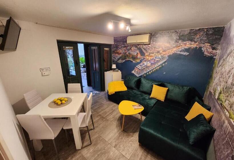 آپارتمان 1 خوابه همکف, Kuca Radovic