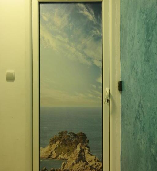 استودیوی استاندارد, Kuca Radovic