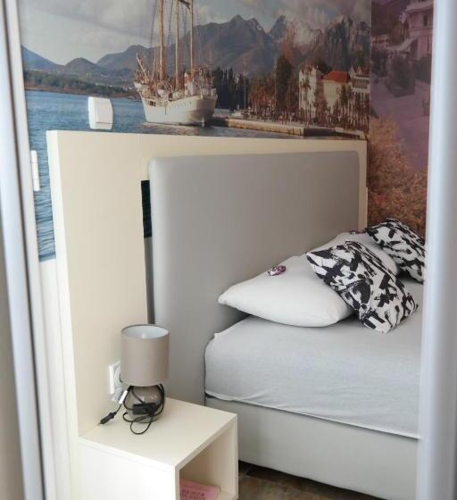 اتاق استاندارد سه تخته با بالکن, Kuca Radovic