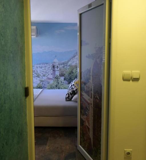 اتاق استاندارد با بالکن, Kuca Radovic