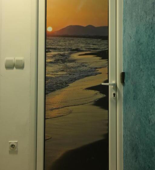 اتاق استاندارد سه تخته با بالکن, Kuca Radovic