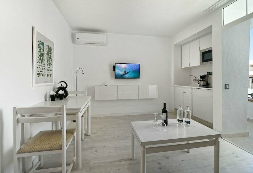 شقة غرفة واحدة, Atlantic Sun Beach - Gay Men Only