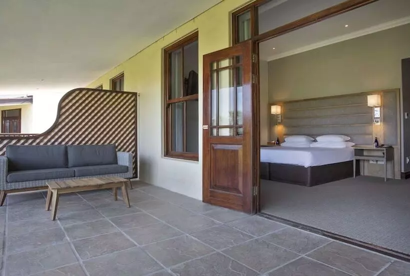 デラックスルーム, Asara Wine Estate &