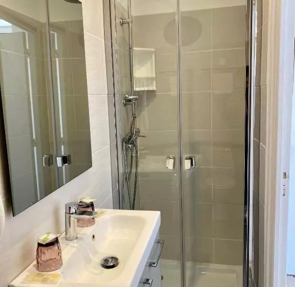 スタンダードルーム, Belvedere