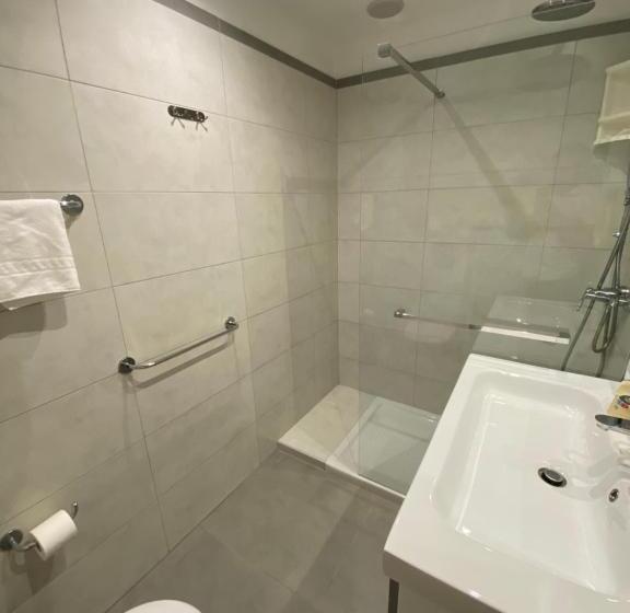 اتاق راحتی سه تخته, Belvedere