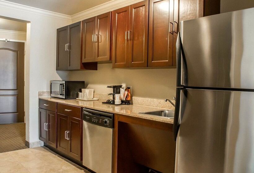 套房, Comfort Suites Cincinnati North