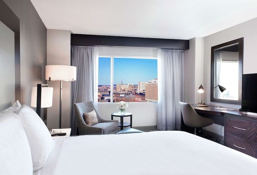 ２ダブルベッドのスタンダードルーム, Hilton Baltimore Inner Harbor