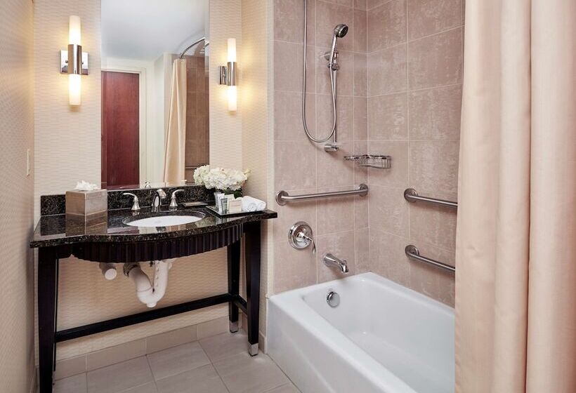 身障者適用スタンダードルーム, Hilton Baltimore Inner Harbor
