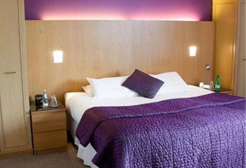 חדר סטנדרט לשלושה, Rooms At 1703