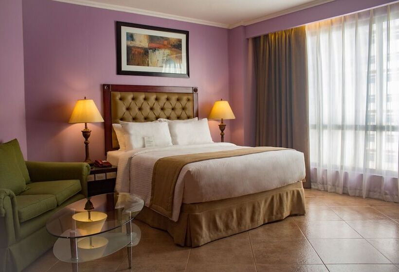 جناح جونيور, Royal Bellagio