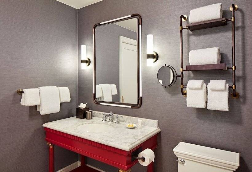 جناح جونيور, The Citizen Hotel, Autograph Collection