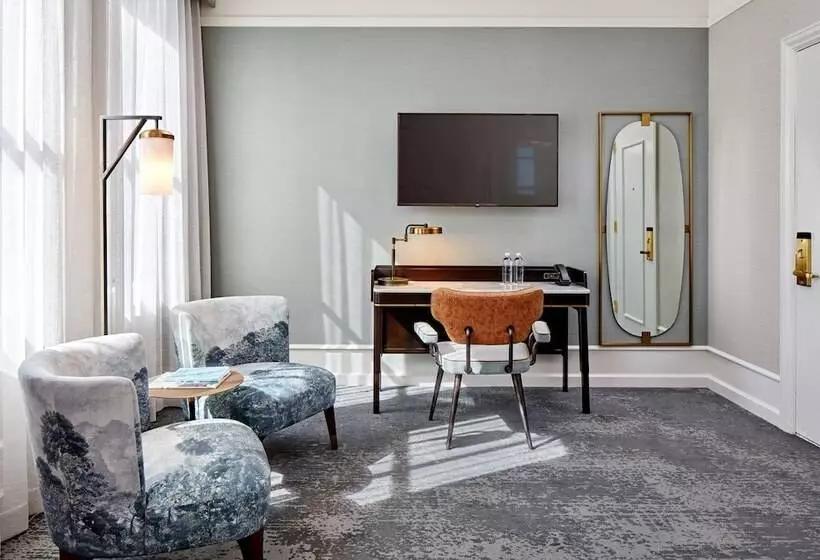 سوییت جونیور, The Citizen Hotel, Autograph Collection