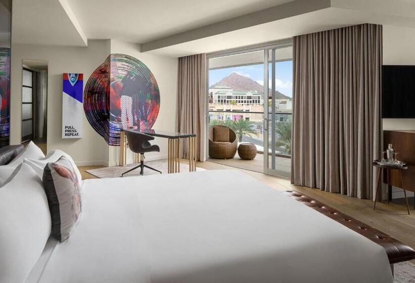 キングサイズベッドのジュニアスイート, W Scottsdale