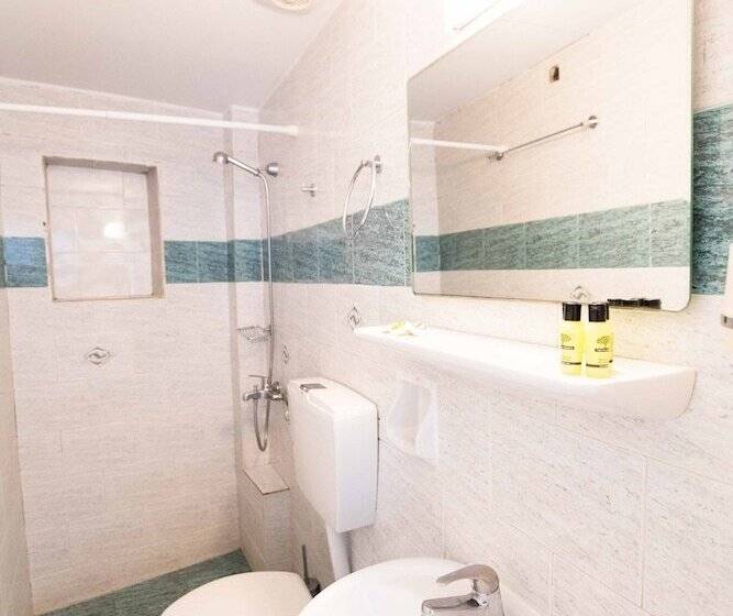 Triple Room Sea View, Kafieris View