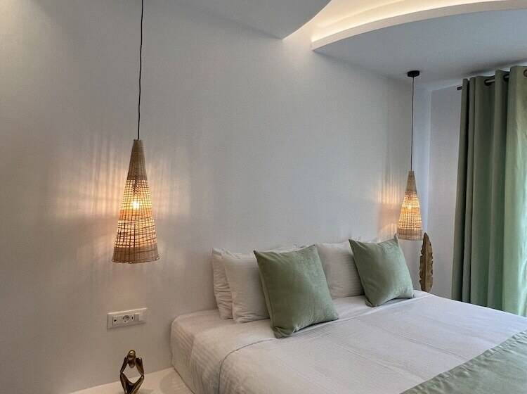 수피리어 스위트 바다 전망, Kafieris View