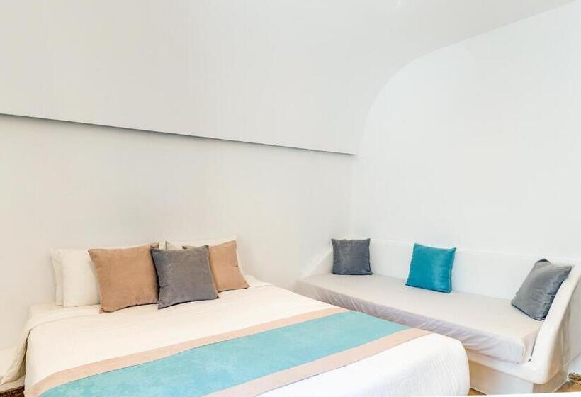 이코노미 룸, Kafieris View