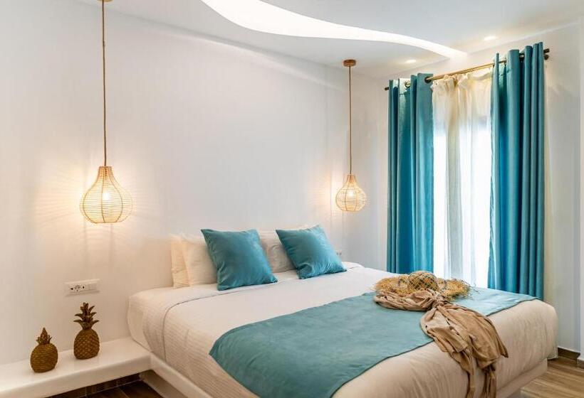 주니어 스위트, Kafieris View