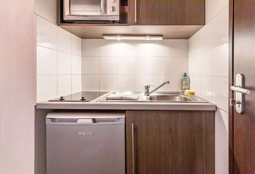 استودیوی استاندارد, Comfort Aparthotel Nimes Centre