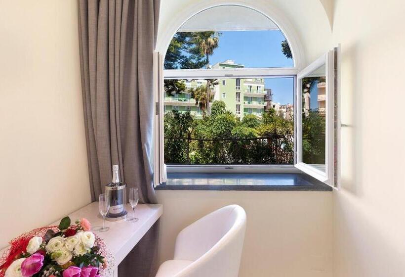 חדר דלוקס, Palazzo Tritone & Abagnale