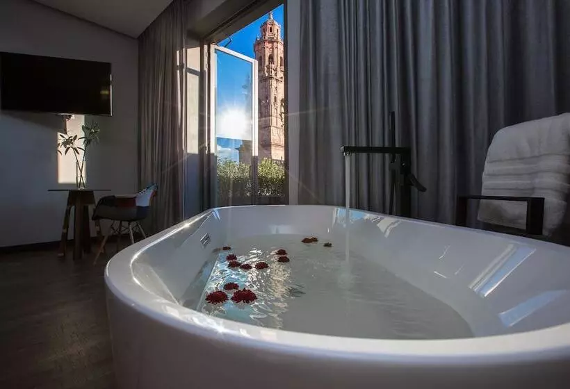 سوئیت مستر, Cantera 10 Hotel Boutique