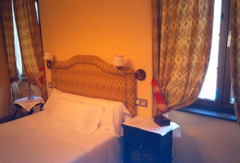 חדר סטנדרט, Vitorio