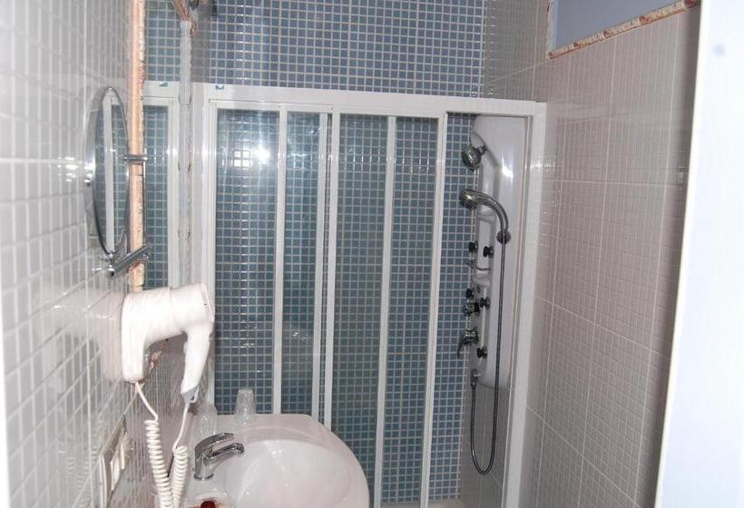 חדר סטנדרט, Vitorio