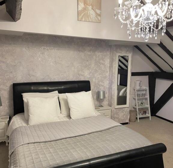 Люкс Повышенной Комфортности, Coach House