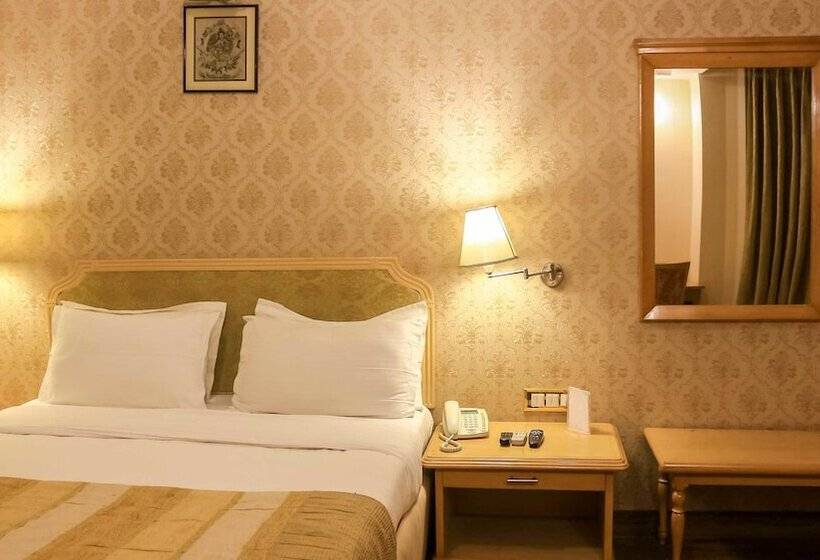 デラックスルーム, Dee Marks Hotel & Resorts