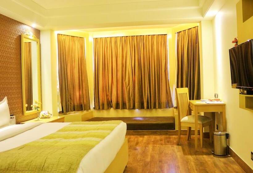 デラックスルーム, Dee Marks Hotel & Resorts