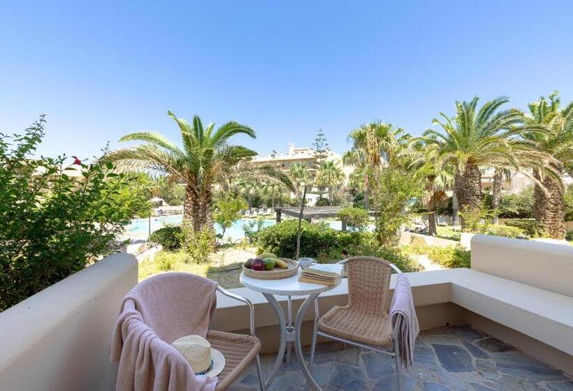 패밀리 룸, Giannoulis – Santa Marina Beach