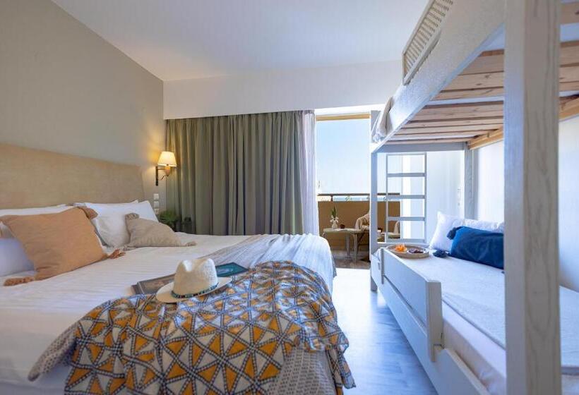 패밀리 룸, Giannoulis – Santa Marina Beach