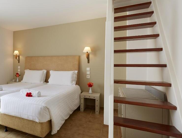 패밀리 룸, Giannoulis – Santa Marina Beach