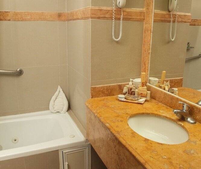 חדר דחוקס עם מיטת קינג, Gran Real Yucatan