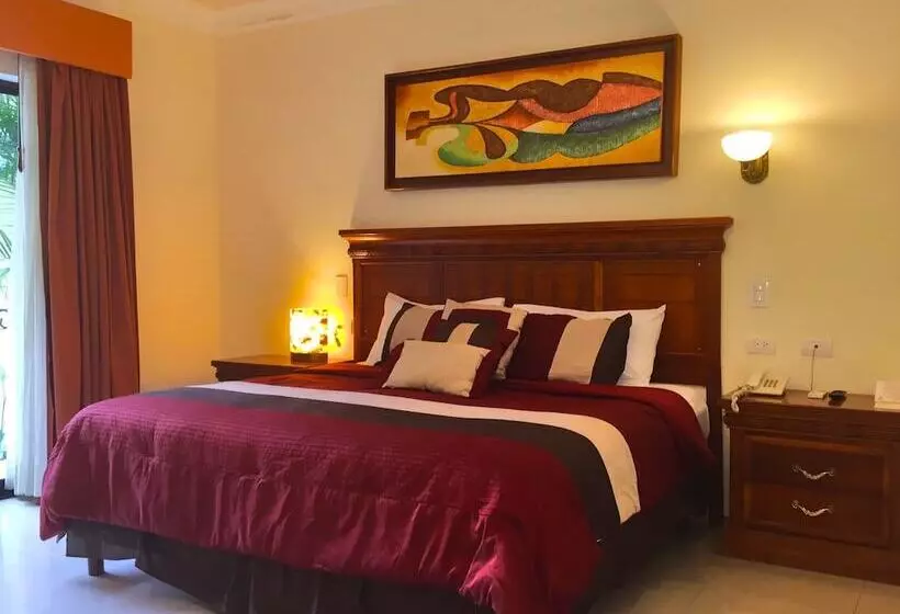 اتاق لوکس با تخت بزرگ, Gran Real Yucatan