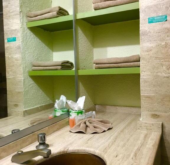 ジュニアスイート, Ixtapa Palace